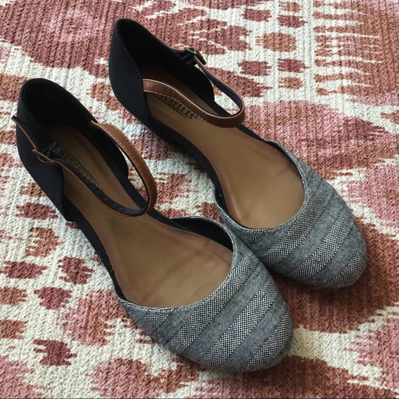 Seychelles Shoes - Seychelles begonia flats with ankle strap